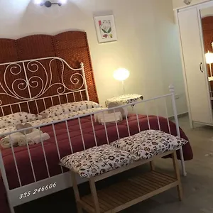 Nikuzza , Syracuse Italia